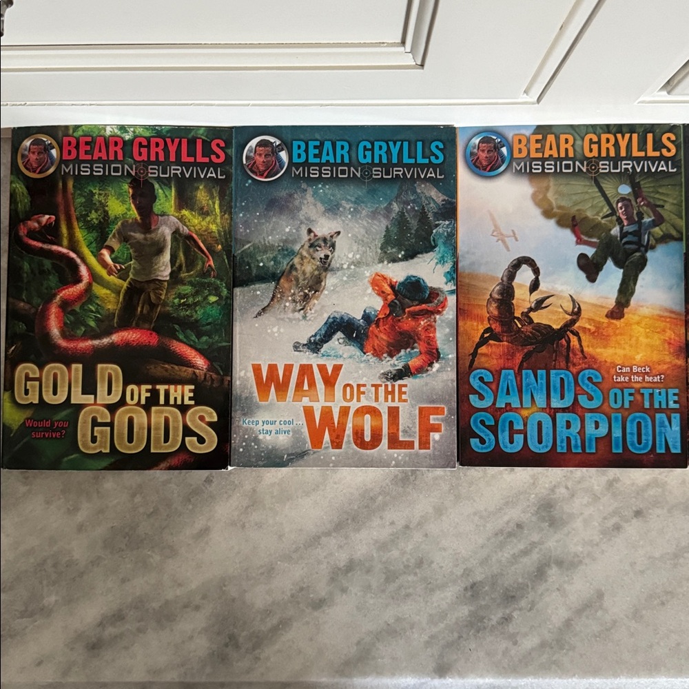 Bear Grylls Mission Survival Book Set - Books 1-8 - Picture 4 of 6